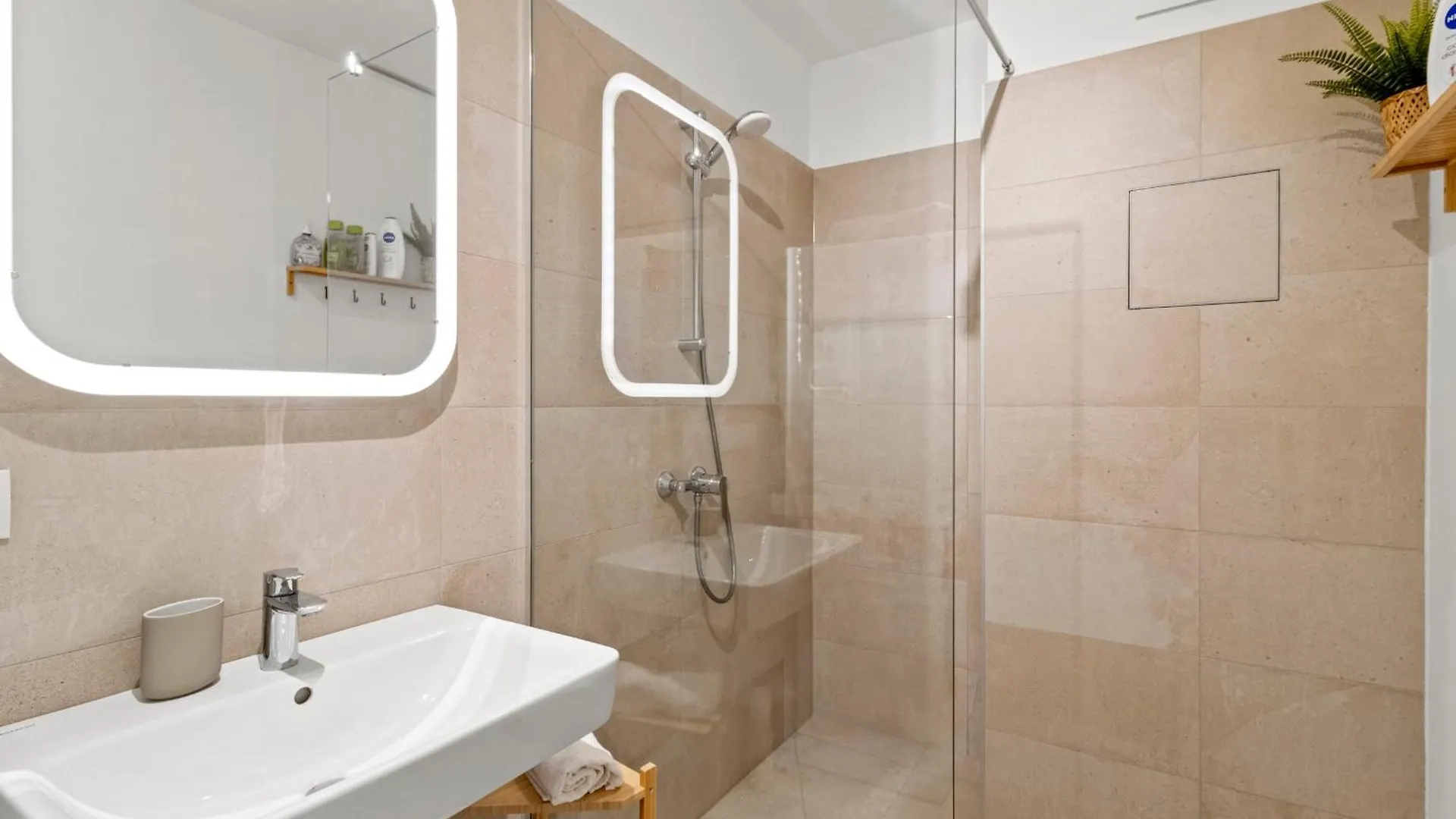 Apartment In Floridsdorf Vienna